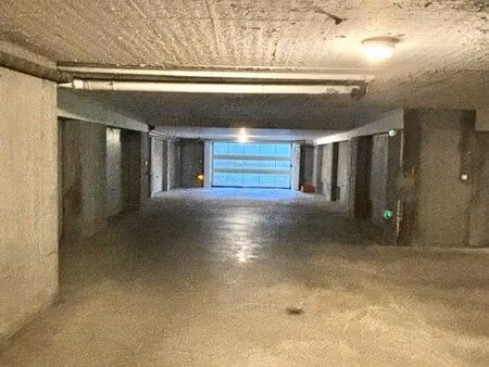 garage 18m2 europole gare plain pied