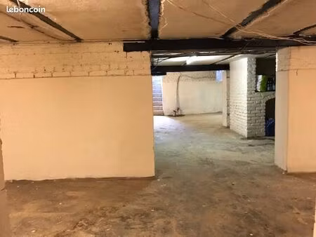 direct proprietaire 100 m2 local zone franche