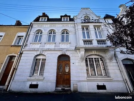 maison 10 pièces 204 m²