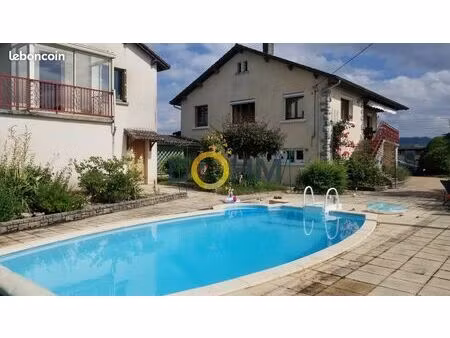 maison 9 pièces 164 m²