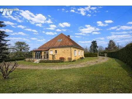 maison 7 pièces 157 m²