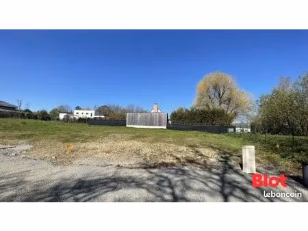 terrain 748 m² bourgbarre