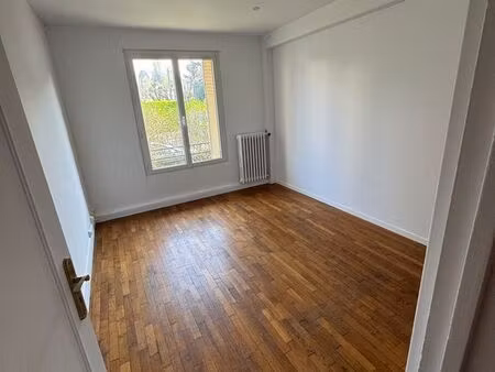 location appartement 4 pieces 75m2 / le raincy-centre