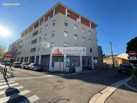 bureaux 117 m² nîmes