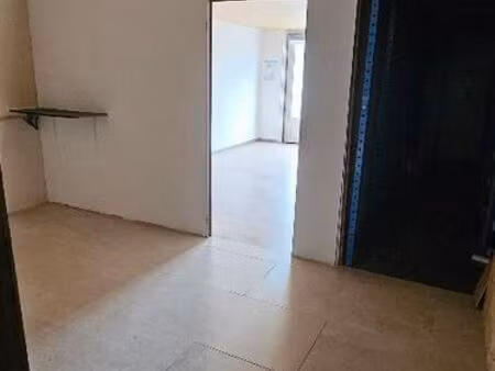 local en zone commercial