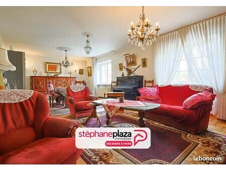 maison de ville 6 pièces 141 m²