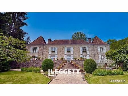château 13 pièces 425 m²