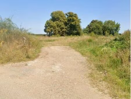 terrain 2500 m2 constructible zone industrielle et commerciale