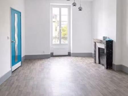 appartement duplex 5 pièces - 83 m²- pithiviers