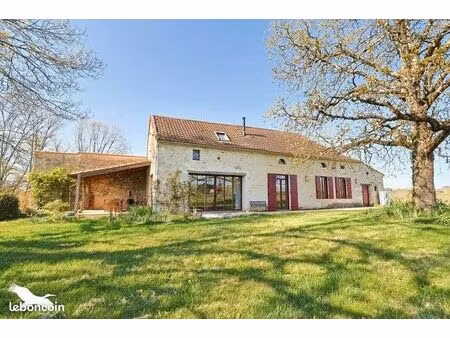 ferme 5 pièces 200 m²