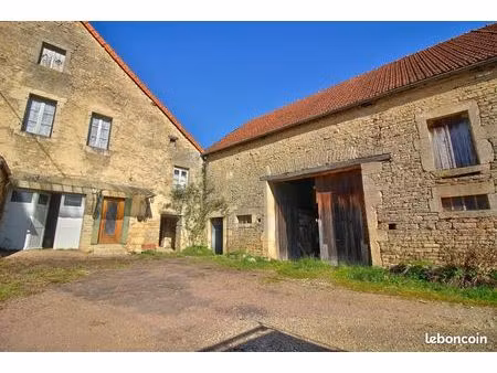 propriété 4 pièces 120 m²