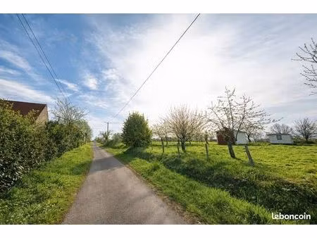 terrain 2 073 m² celon