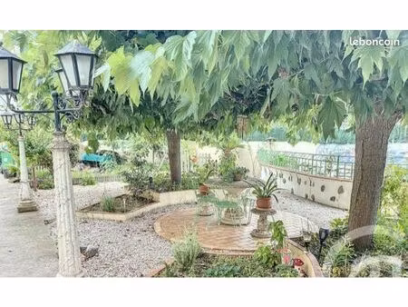 maison de 210m2 avec studio