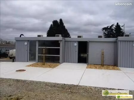 boutique 58 m² angoulême