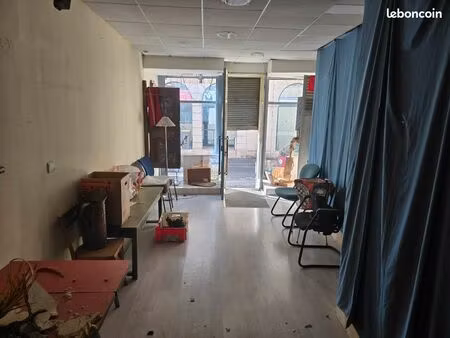 loue local commercial