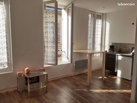 studio meublé 21 m2 proche église