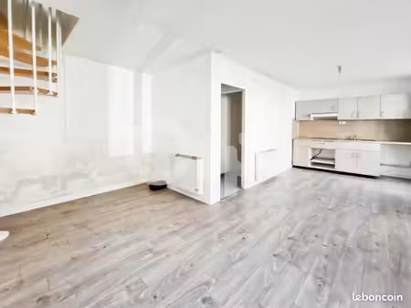 maison de ville 2 pièces 68 m²