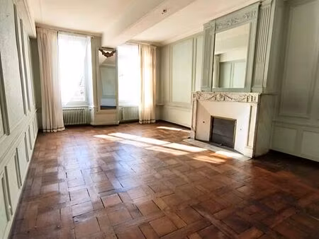appartement 3 pièces 84 m²