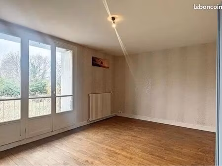 t5 4 chambres 80m² + garage + balcon – idéal investisseur / colocation – guingamp centre