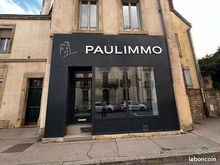 local vitrine commercial 35 m2 place de la république