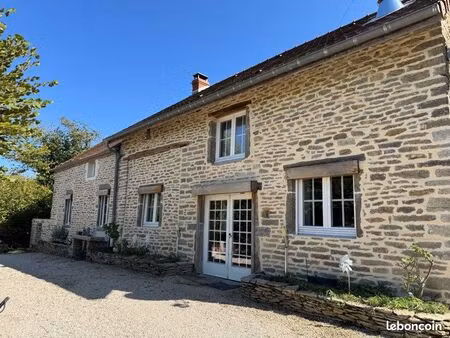 propriété de charme avec verger  piscine et vue exceptionnelle