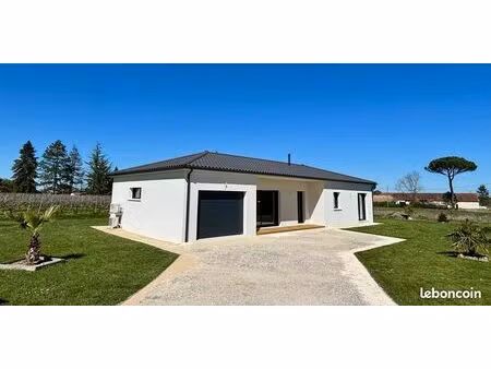 maison individuelle de 2023 avec 3 ch  grand garage et chauffage pac