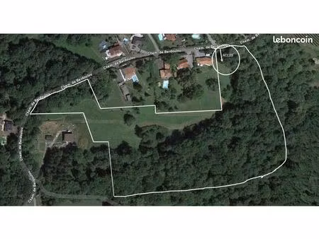 très joli terrain non constructible à gan