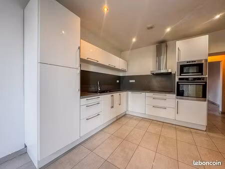 appartement 3 pièces 78 m²