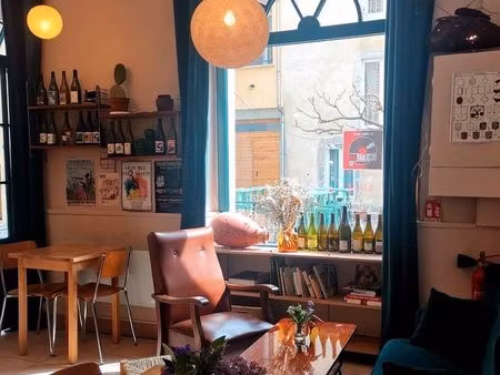 bar à vin  resto  café  caviste à saillans (26)