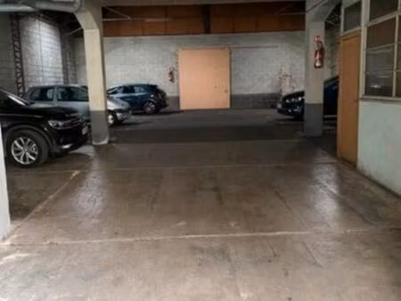 place de parking ales