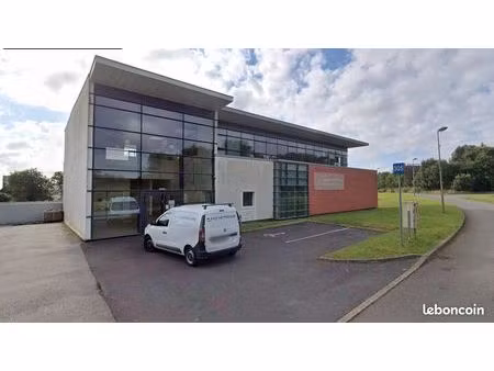 local 962 m² plouzane
