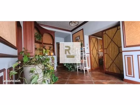 maison de ville 10 pièces 235 m²