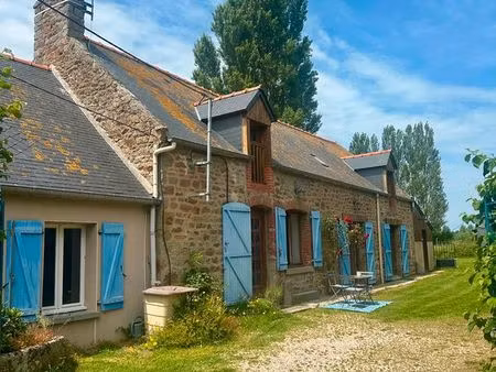 maison 142 m² sur 1 5 ha clos – dépendances – baie du mont-saint-michel