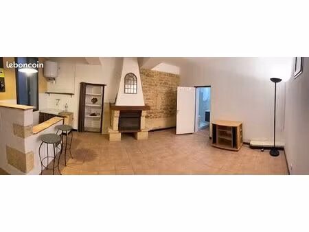 remoulins quartier historique studio 24m2