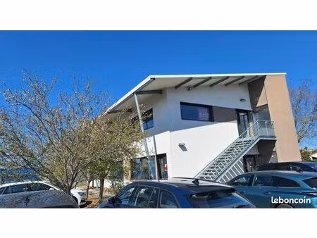 loue bureaux avec parking