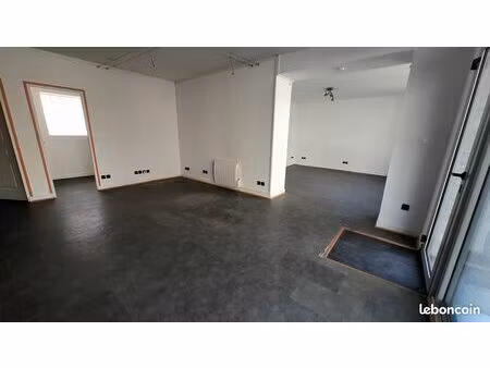 local professionnel - bureau de 65 m²