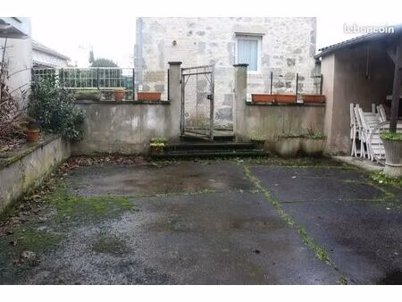 maison de ville avec cour