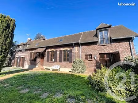 propriété 8 pièces 218 m²