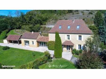 moulin 9 pièces 230 m²