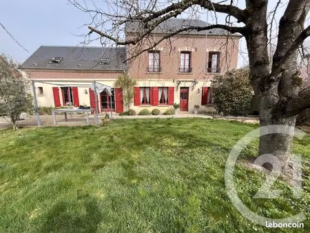 maison 7 pièces 176 m²