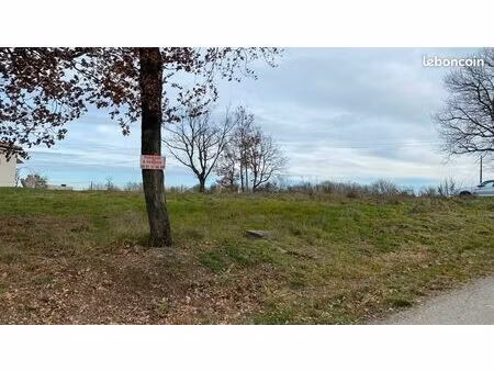 beau terrain constructible