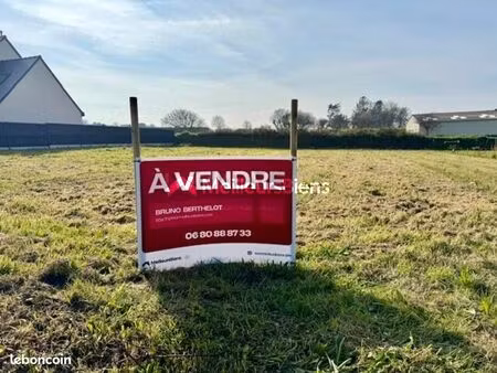 terrain 702 m² pleubian