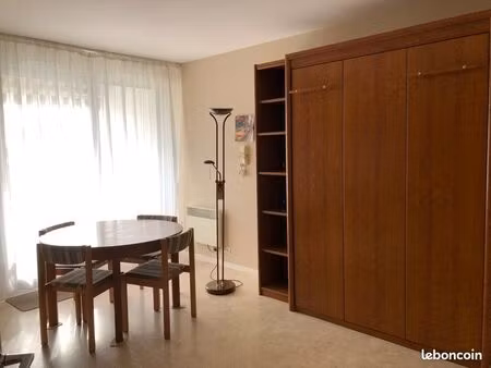 à louer t1 de 27m2 à l’année