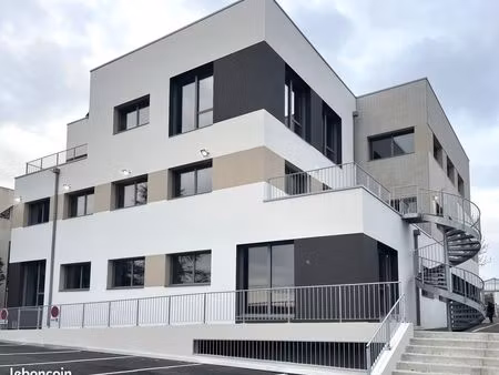 bureaux 297 m² saint renan