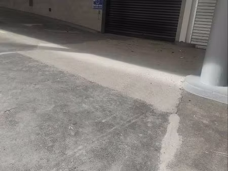 garage / local 75 m² – idéal artisan