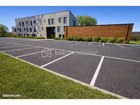 local 1 383 m²