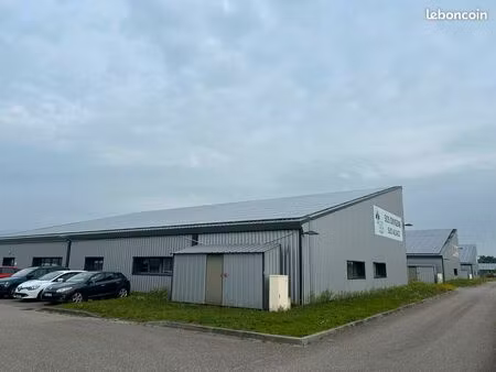 local d'activité 720 m²