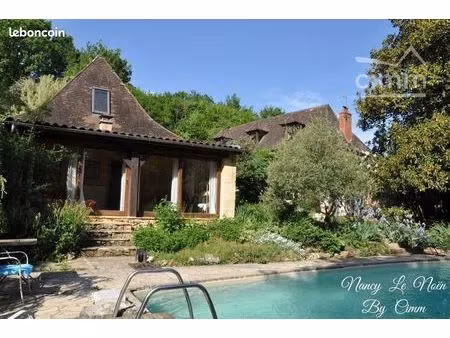 maison 10 pièces 280 m²
