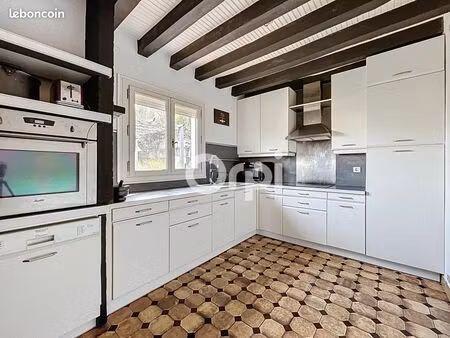 maison 7 pièces 189 m²
