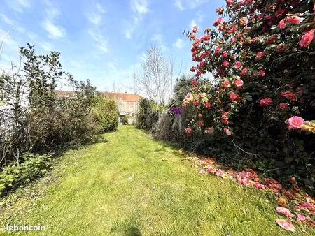 maison 5 pièces 105 m²